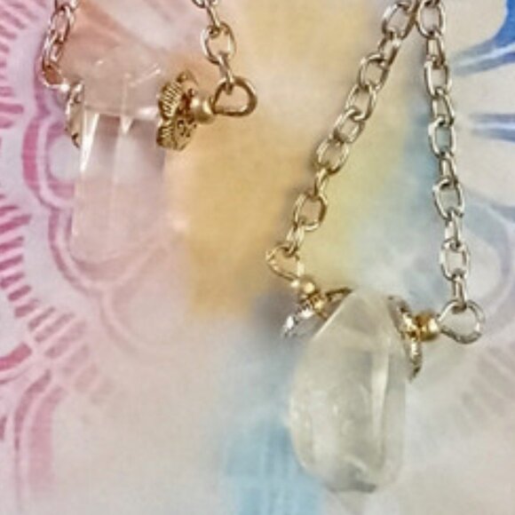 TINY QUARTZ POINTS EARRINGS, SILVERY ACCENTS - Picture 5 of 7